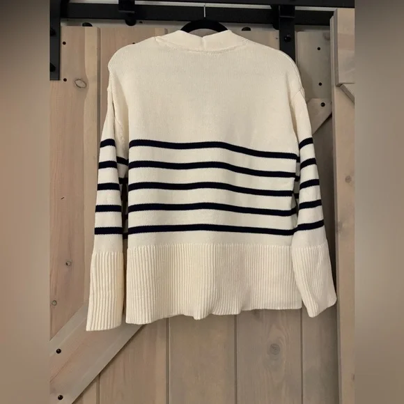 GAP 24/7 Split Hem Cardigan- LIKE NEW - Picture 7 of 9